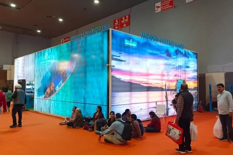modular exhibition stand rental Dubai trade show booth setup