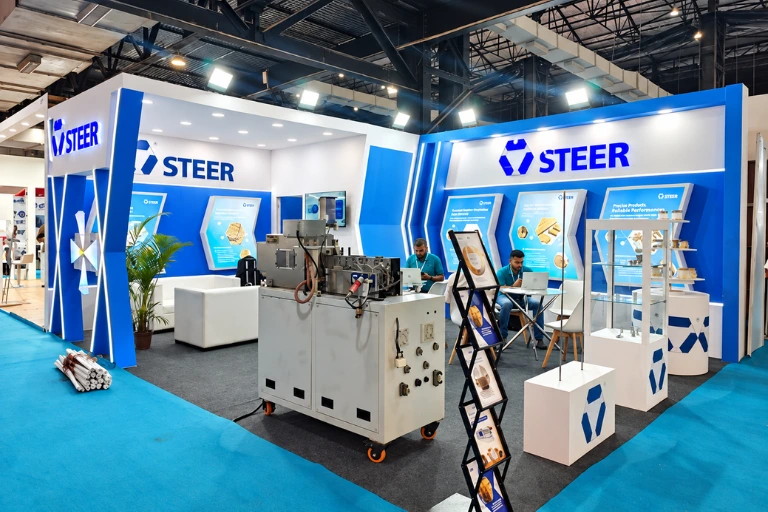 Modern trade show booth fabrication with open layout